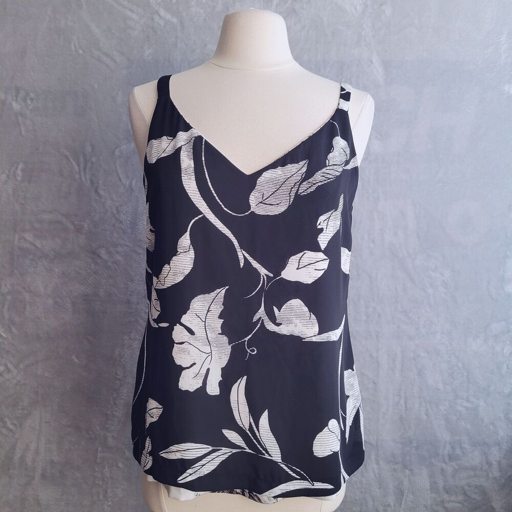 WHBM Black & White Floral Reversible Sleeveless Top Size M Office Career Tank - Picture 3 of 10